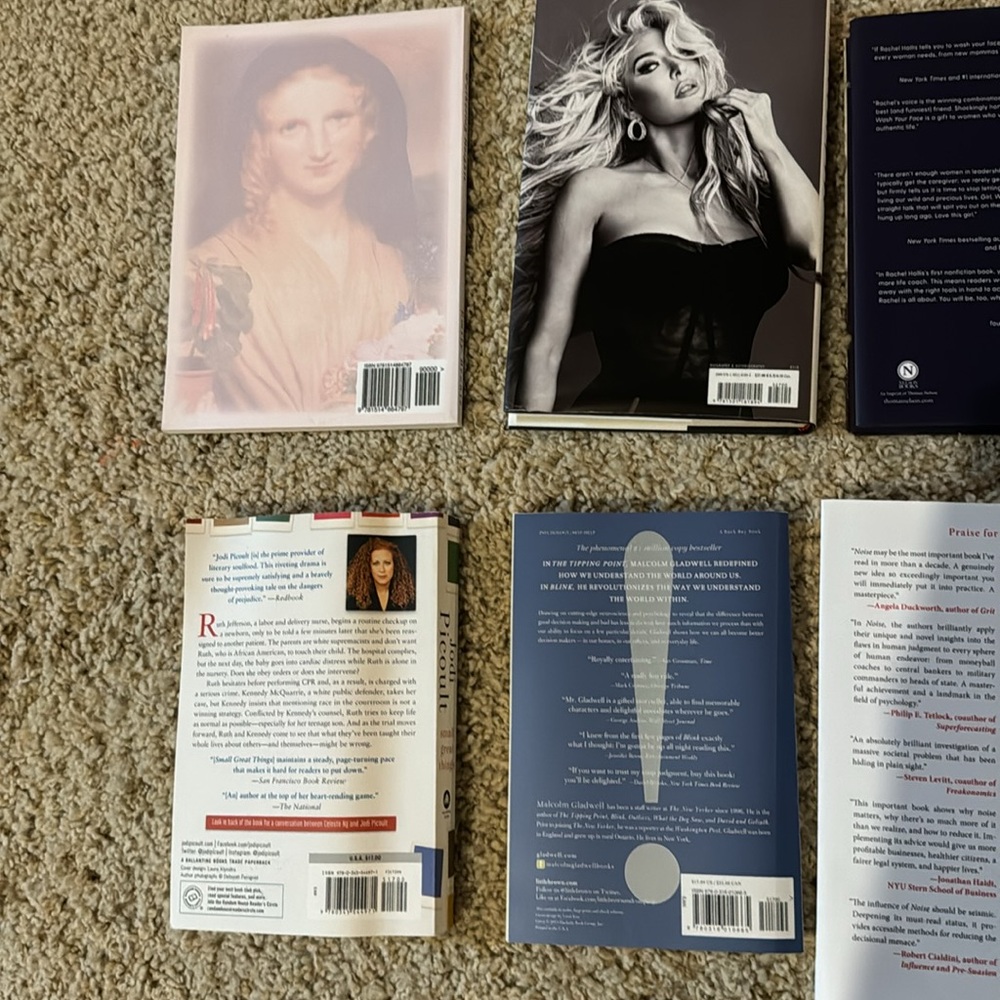 BOOKS - Picture 2 of 4